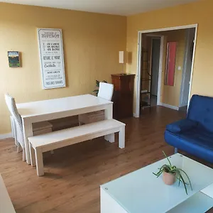 Grand De Charme Calme Et Lumineux Parking Compris , Aix-en-Provence France